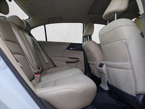 Used 2017 Honda Accord Touring image 20