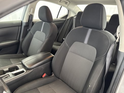 Used 2022 Nissan Sentra SV image 8