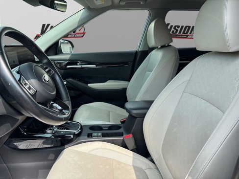 Used 2021 Kia Seltos SX w/ SX Sunroof Package image 9