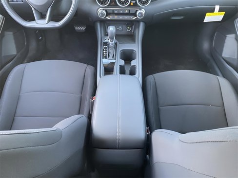 Used 2025 Nissan Sentra S image 16
