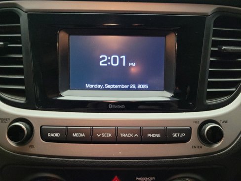 Used 2020 Hyundai Accent SE image 25