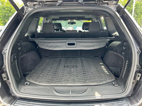 Used 2016 Jeep Grand Cherokee Laredo 75th Anniversary image 21