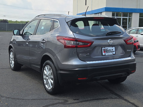 Used 2022 Nissan Rogue Sport SV w/ Technology Package image 7