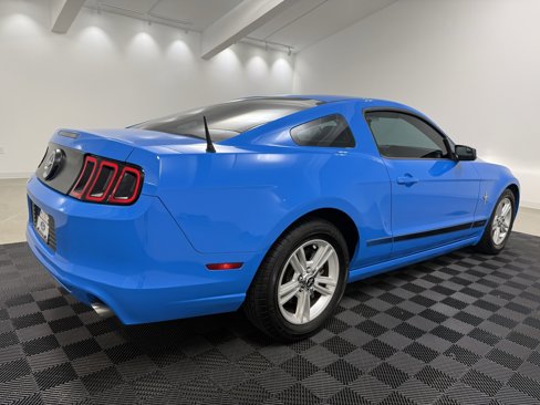 Used 2013 Ford Mustang Coupe image 7