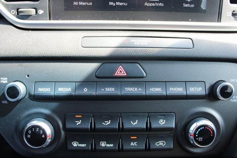 Used 2020 Kia Sportage LX image 21