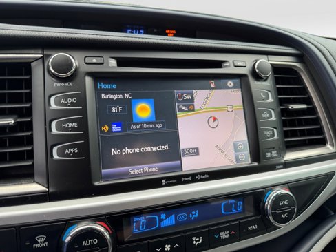 Used 2019 Toyota Highlander XLE image 20