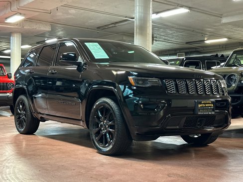 Certified 2021 Jeep Grand Cherokee Laredo X image 7