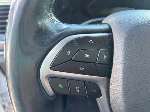 Used 2019 Jeep Grand Cherokee Limited image 6
