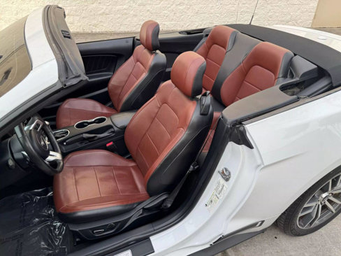 Used 2015 Ford Mustang Premium image 9