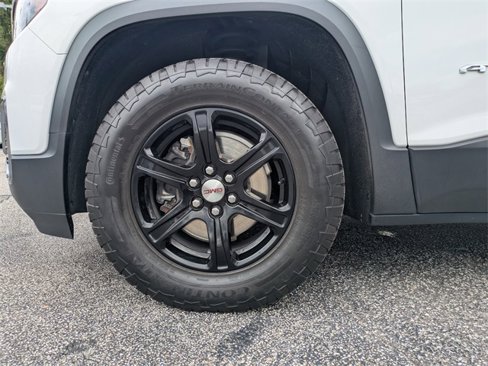 Used 2022 GMC Acadia AT4 w/ Technology Package image 10