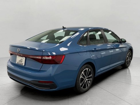New 2025 Volkswagen Jetta Sport image 3