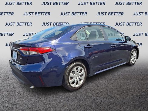 Used 2024 Toyota Corolla LE image 7