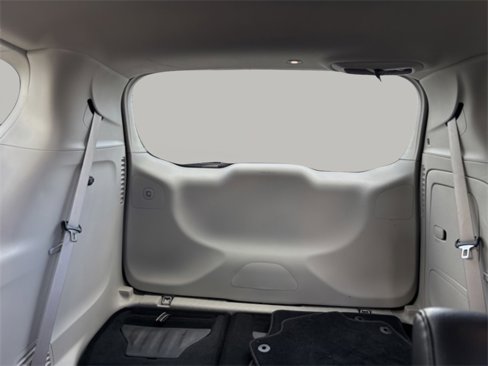 Used 2022 Chrysler Pacifica Touring-L image 22
