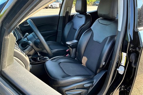 Used 2019 Jeep Compass Altitude image 21