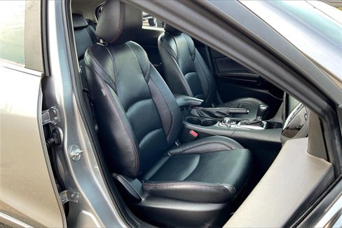 Used 2016 MAZDA MAZDA3 i Grand Touring image 7