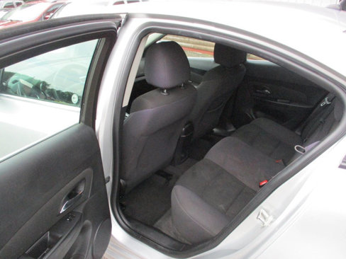 Used 2014 Chevrolet Cruze LT image 18