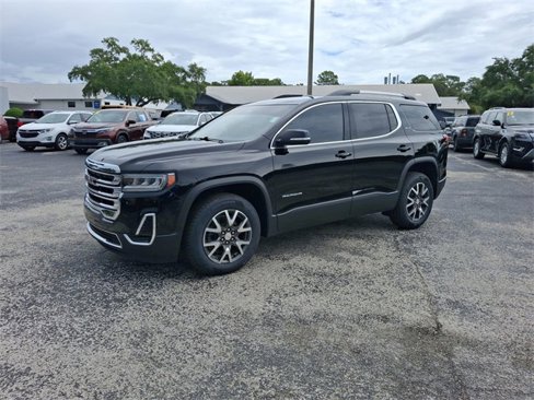 Used 2021 GMC Acadia SLE w/ Driver Convenience Package image 2