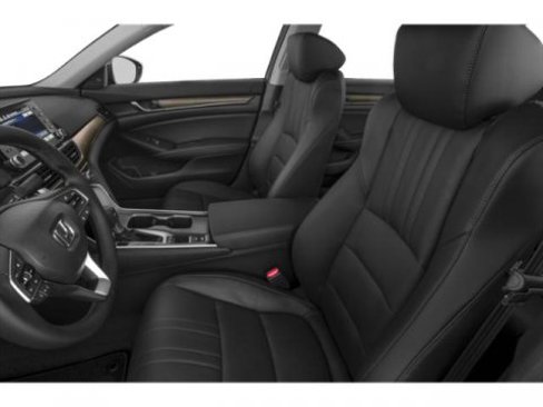Used 2018 Honda Accord Touring image 9