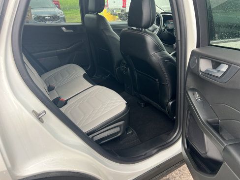 Used 2023 Ford Escape SE image 21