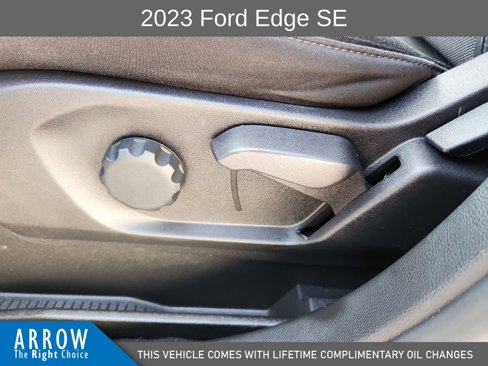 Used 2023 Ford Edge SE image 22