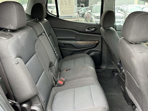Used 2020 GMC Acadia SLE w/ Driver Convenience Package image 11