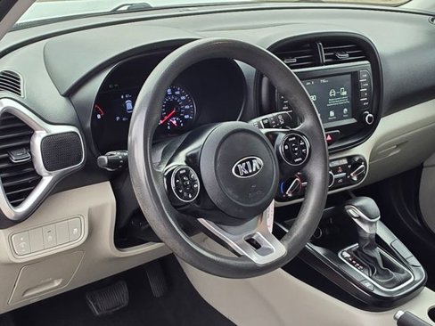 Used 2020 Kia Soul LX image 15
