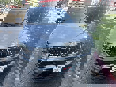 Used 2023 Jeep Compass Latitude w/ Convenience Group image 11