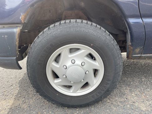 Used 2009 Ford E-350 and Econoline 350 XLT image 19