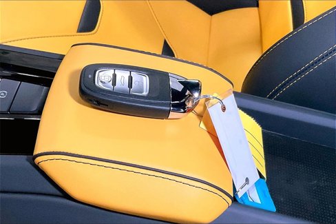 Used 2022 Lamborghini Huracan EVO image 21