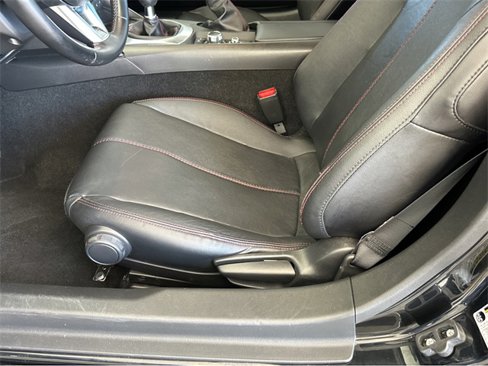 Used 2017 MAZDA MX-5 Miata RF Grand Touring image 28