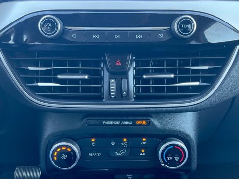 Certified 2022 Ford Escape SE w/ SE Sport Appearance Package image 34