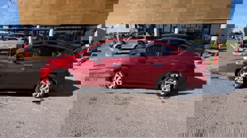 Used 2016 Nissan Sentra SV image 5