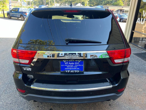 Used 2013 Jeep Grand Cherokee Overland Summit image 5