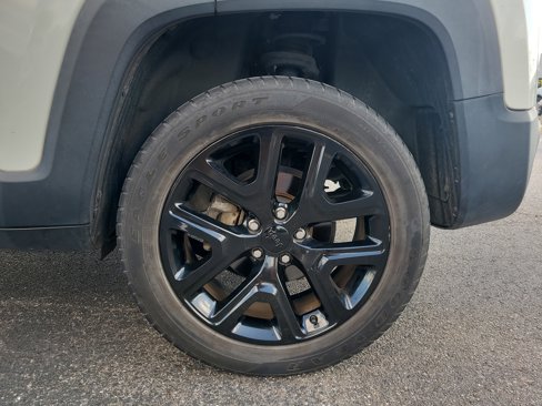 Used 2019 Jeep Renegade Altitude w/ Quick Order Package 2XM image 8