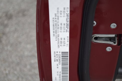Used 2011 Chrysler 300 Limited image 26