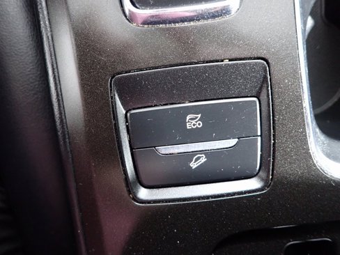 Used 2018 Ford Fusion SE w/ Equipment Group 601A image 4