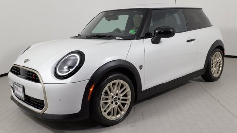 Used 2025 MINI Cooper S image 4