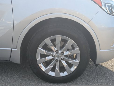 Used 2018 Buick Envision Essence image 11