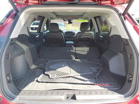 Used 2020 GMC Terrain SLT w/ Preferred Package image 8