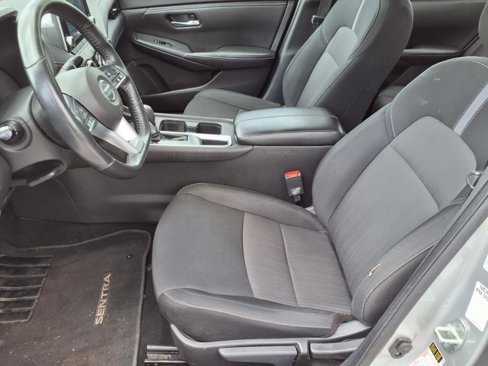Used 2022 Nissan Sentra SV image 7