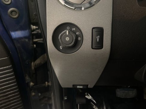 Used 2011 Ford F350 Lariat w/ Lariat Interior Pkg image 24