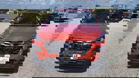 Used 2024 Subaru Crosstrek 2.0i Premium image 3