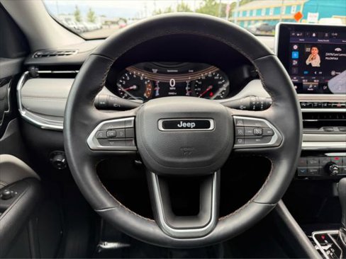 Certified 2022 Jeep Compass Limited image 15