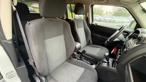 Used 2016 Jeep Patriot Sport w/ Power Value Group image 30