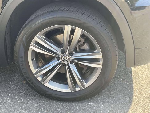 Used 2019 Volkswagen Atlas SEL R-Line image 7