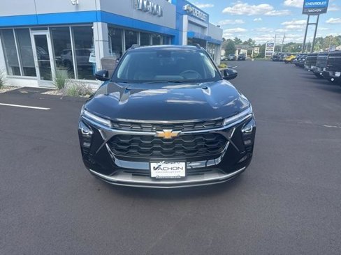 New 2025 Chevrolet Trax LT w/ Driver Confidence Package image 8