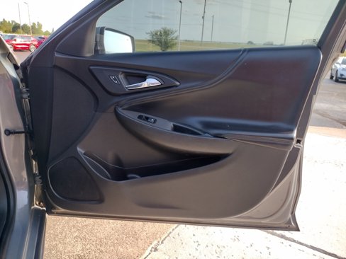 Used 2018 Chevrolet Malibu LT image 21