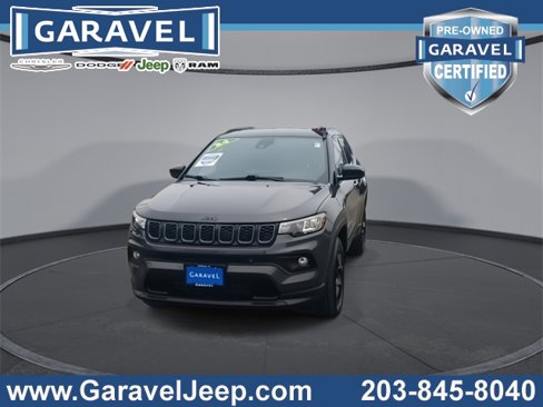 Used 2024 Jeep Compass Latitude w/ Convenience Group image 3