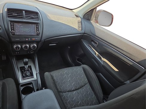 Used 2021 Mitsubishi Outlander Sport FWD image 12
