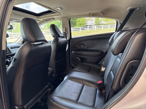 Used 2019 Honda HR-V EX-L image 11